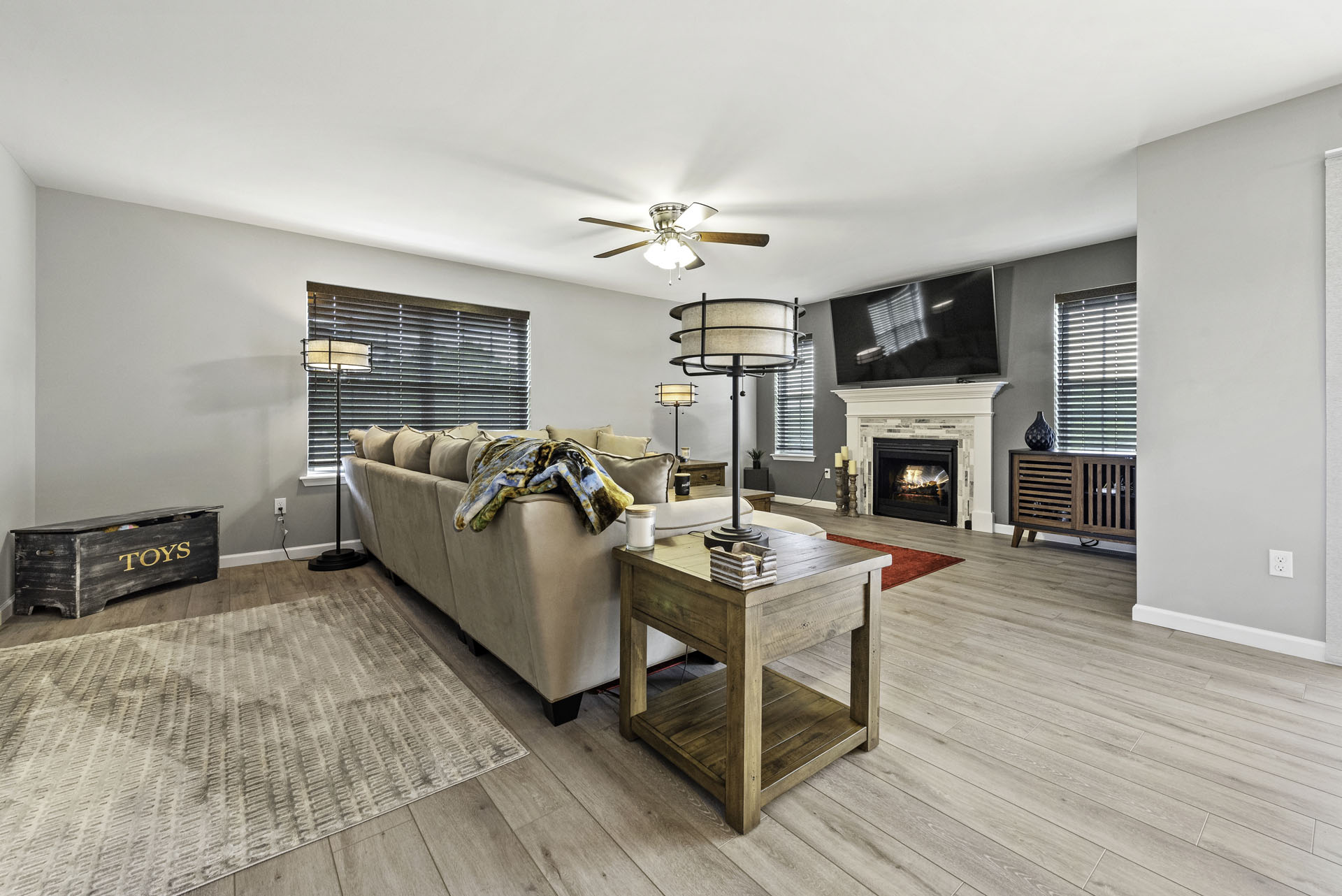 Pictures of the Interior of Houses